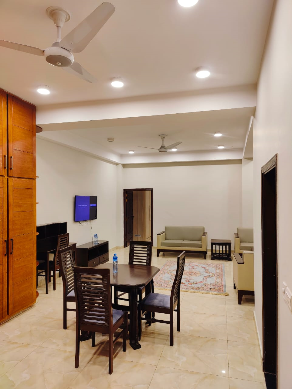 Service Apartment